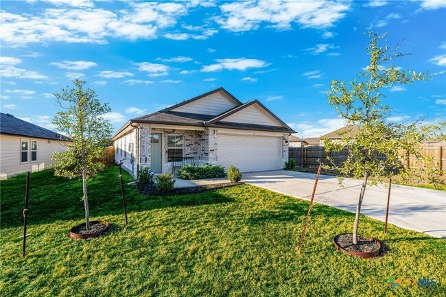 Primary Photo - 155 Globe Mallow Cir