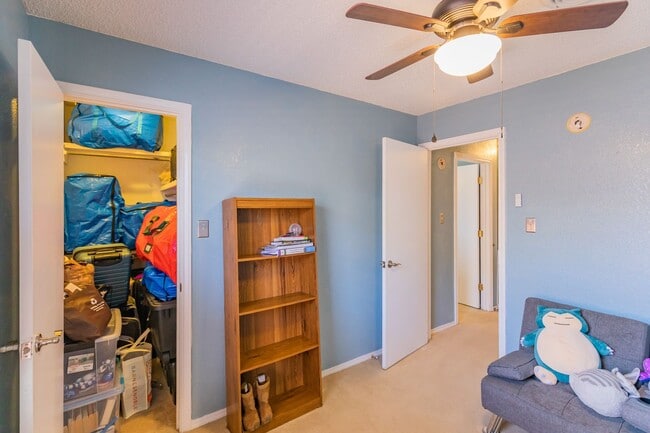 Building Photo - Beautiful 3 Bedroom/2 Bath Home