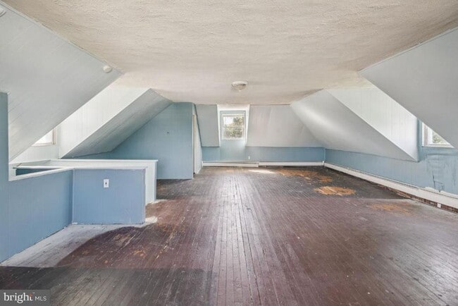 Building Photo - 608 Clements Bridge Rd