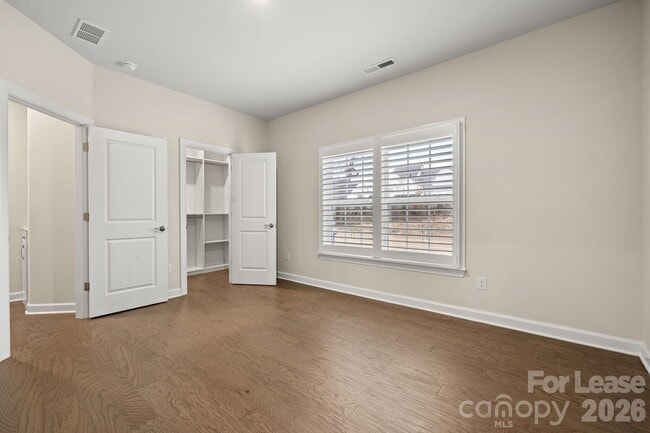 Building Photo - 17019 River Race Dr