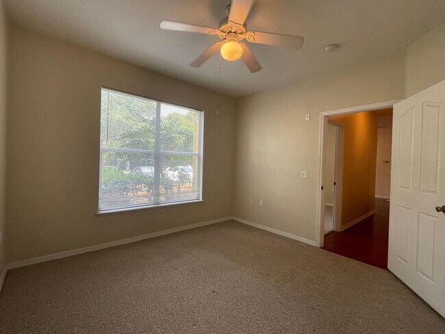Building Photo - 2br/1ba First Floor Visconti Condo!
