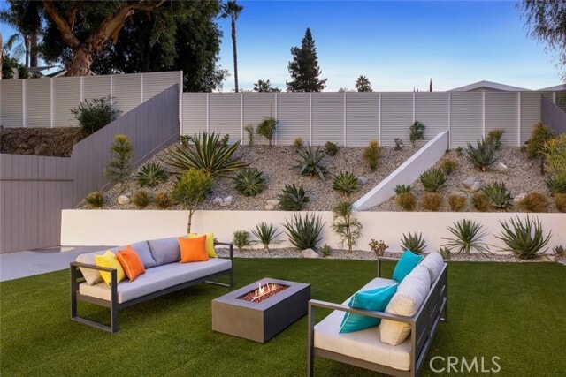 Building Photo - 4731 Topanga Canyon Blvd