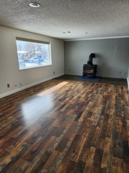 Building Photo - 145 Sunset Dr