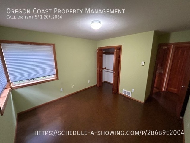 Building Photo - 7205 SW Burl Dr