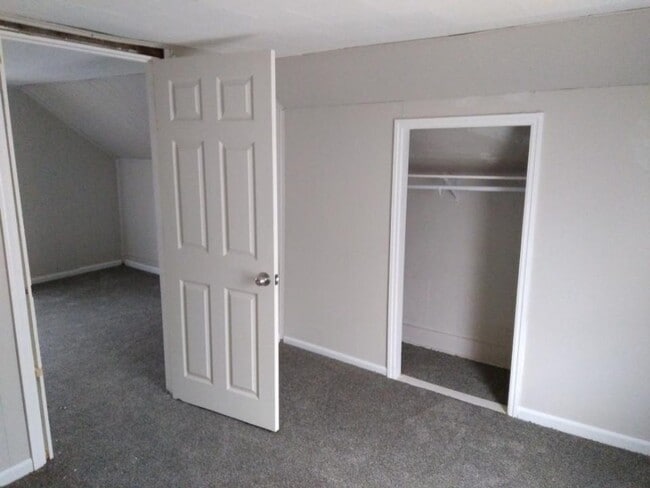 Building Photo - Move In by January! 3BR Home in Jeffersonville