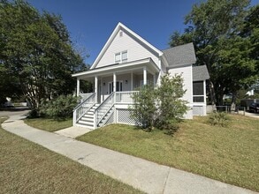 Building Photo - 101 Patrick Dr