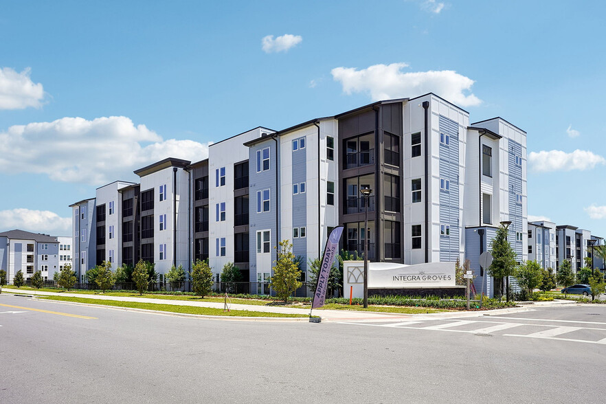 1-web-or-mls-4555 Grv Spgs Cir-Unit 107-S1605-001 - Integra Groves
