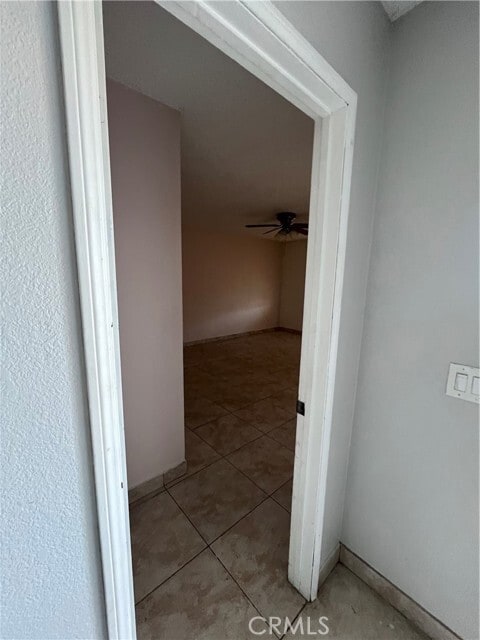 Building Photo - 43052 Charlton Ave