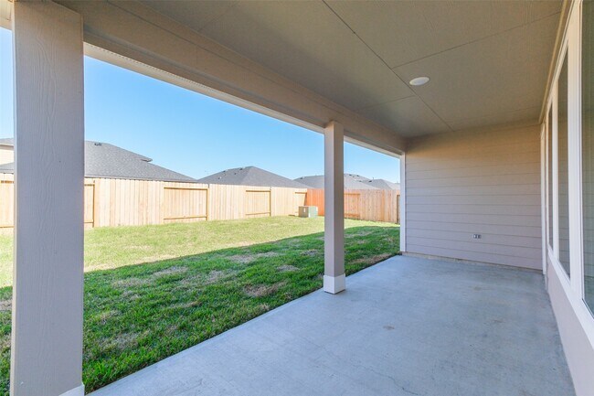 Building Photo - 31718 Hallington Hl Ln