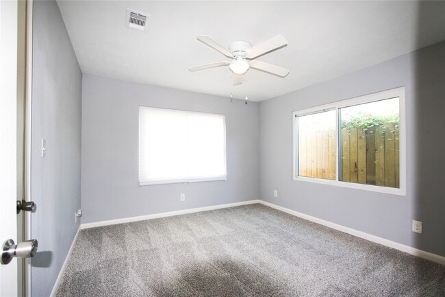 Building Photo - 4130 Galesburg St