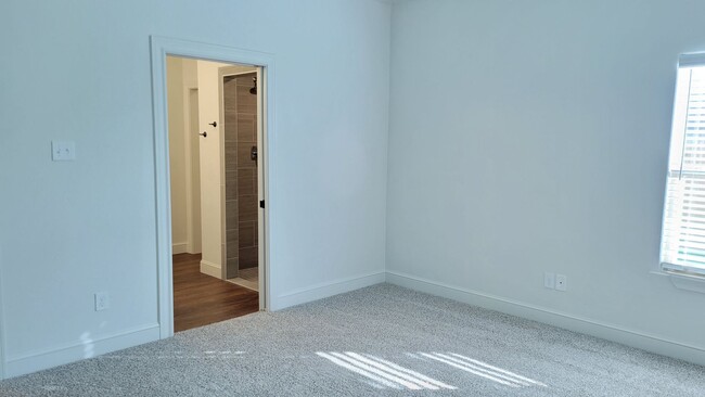 Building Photo - 7208 22nd Pl