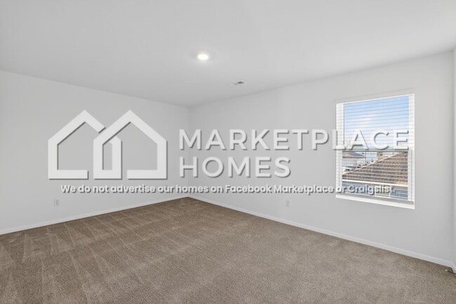 Building Photo - 2644 E Gila Wy