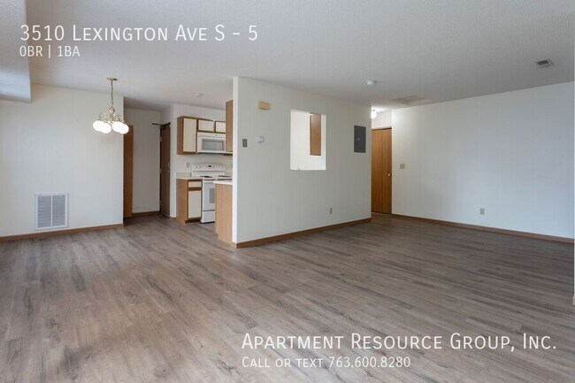 Building Photo - 3510 Lexington Ave S