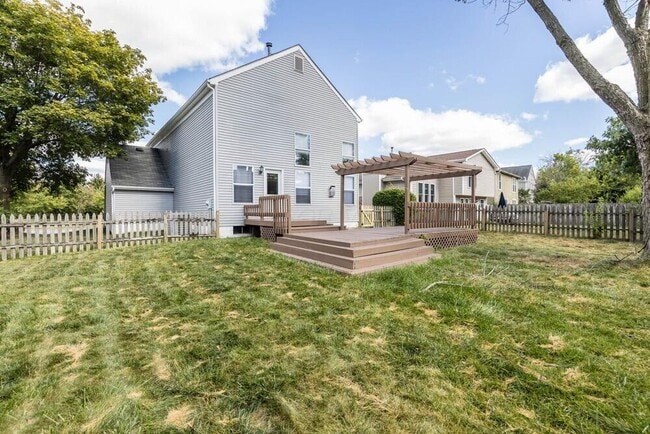 Building Photo - 2439 Sutter Pkwy