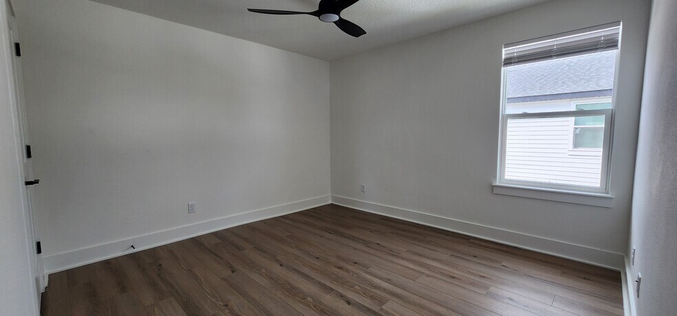 2nd Bedroom - 2027 Peel Ave