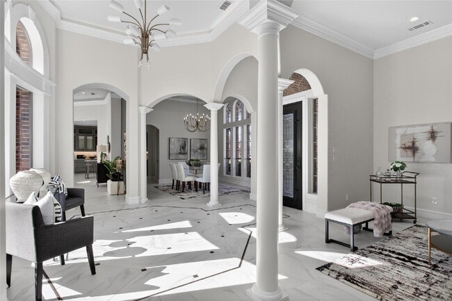 Building Photo - "Rare 5-Bedroom Estate in Guard-Gated Tour 18 on Over 1.5 Acres with Major Updates!"