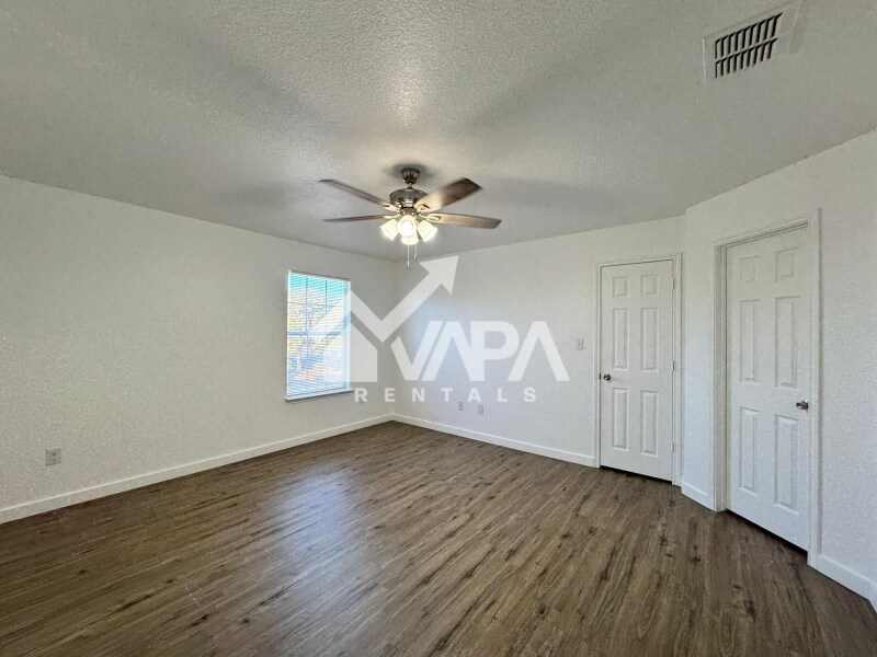 Building Photo - 5818 Apache Canyon