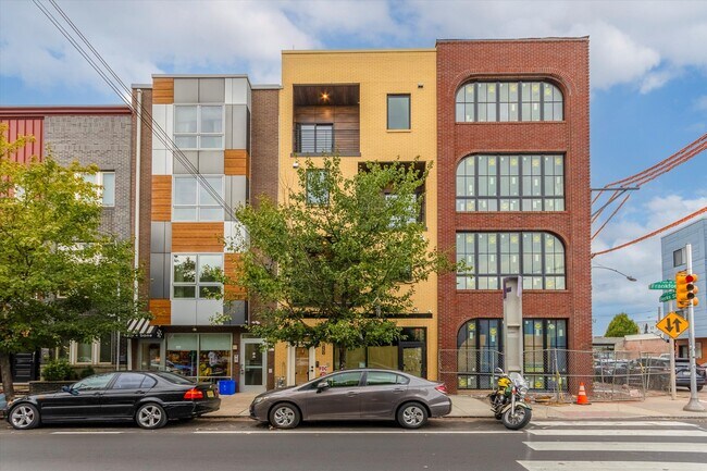 Building Photo - 1826 Frankford Ave