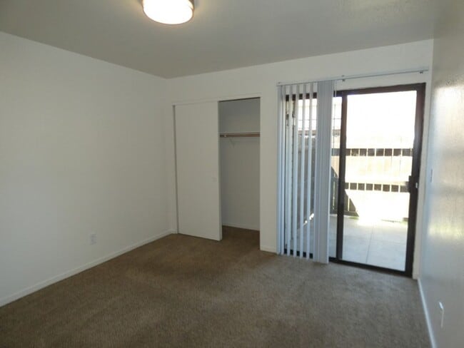 Building Photo - Oakwood Village Apartments