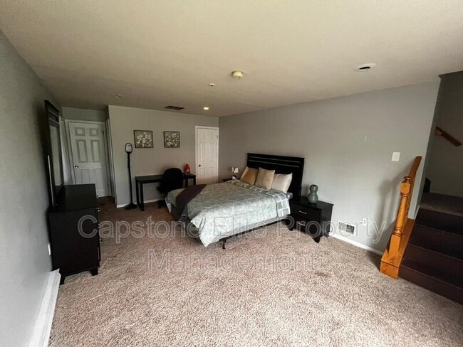 Building Photo - 67 Vaughan Dr