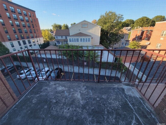 Building Photo - 172-31 Highland Ave