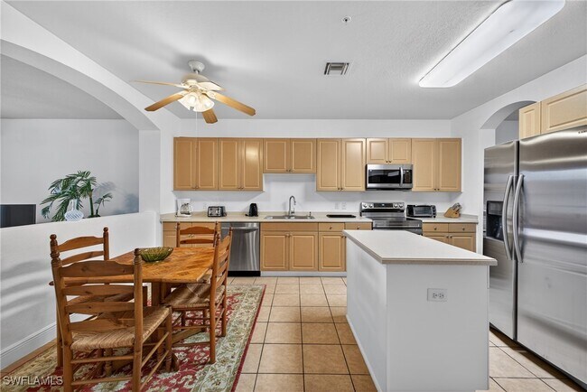 Building Photo - 9601 Spanish Moss Way