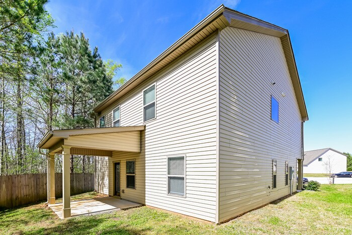 Building Photo - 1016 Allegiance Dr