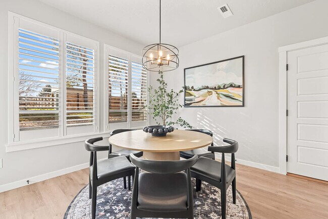 Building Photo - 10053 W Lyrical Dr