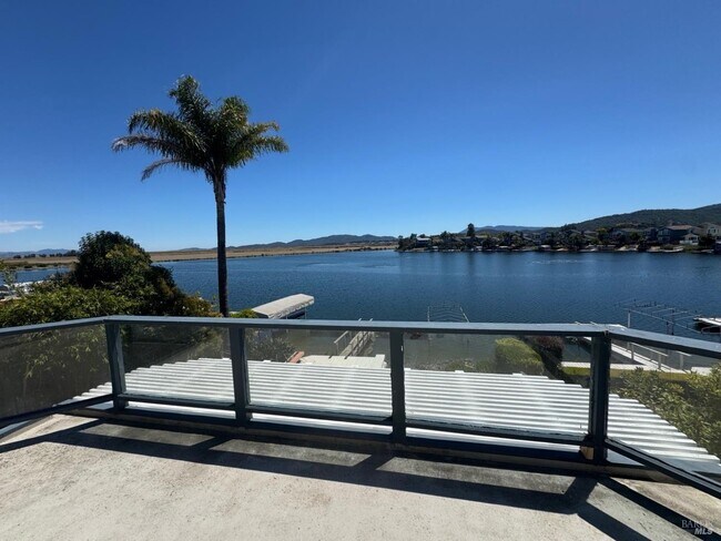 Building Photo - 138 Del Oro Lagoon