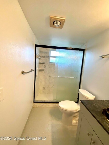 Building Photo - 420 Dove Ln