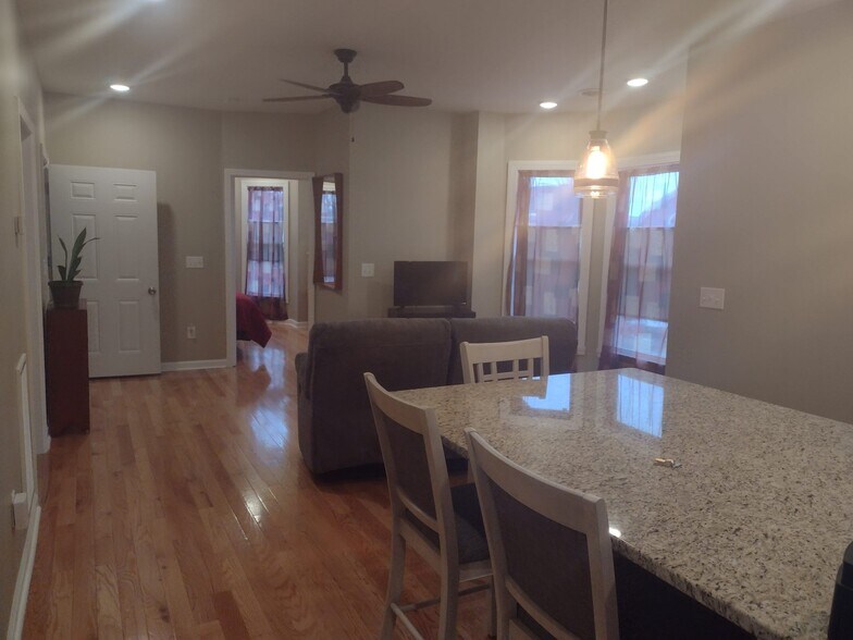 Building Photo - 49 S Main St