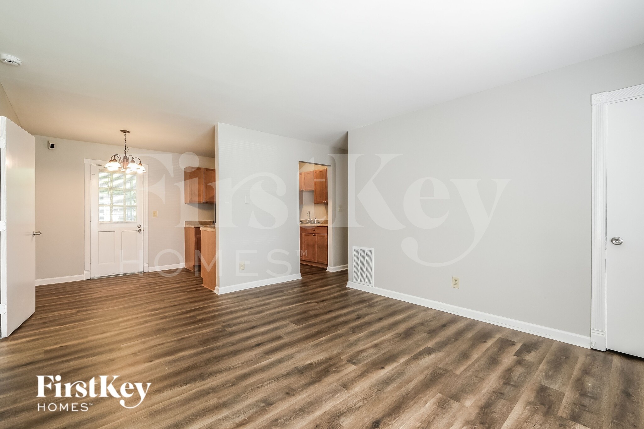 Building Photo - 7016 Sun Valley Way