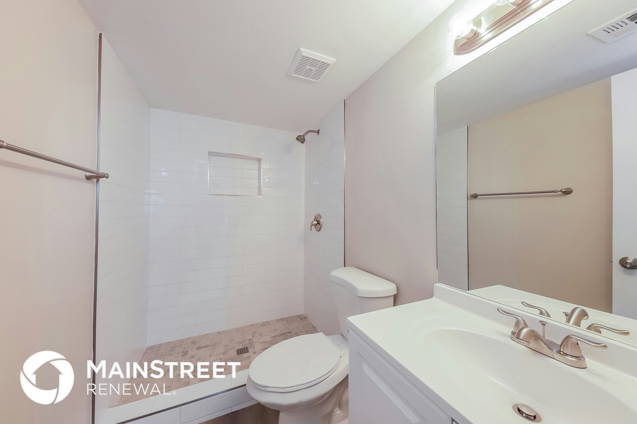 Building Photo - 4322 E Saint Catherine Ave