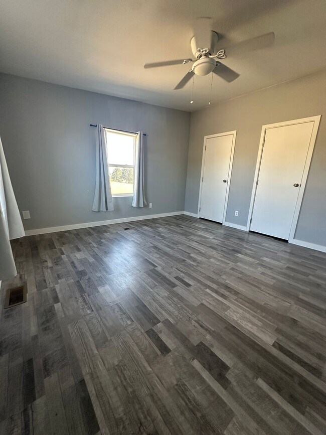 Building Photo - MODERN UPGRADES AND RURAL LIVING IN PEYTON