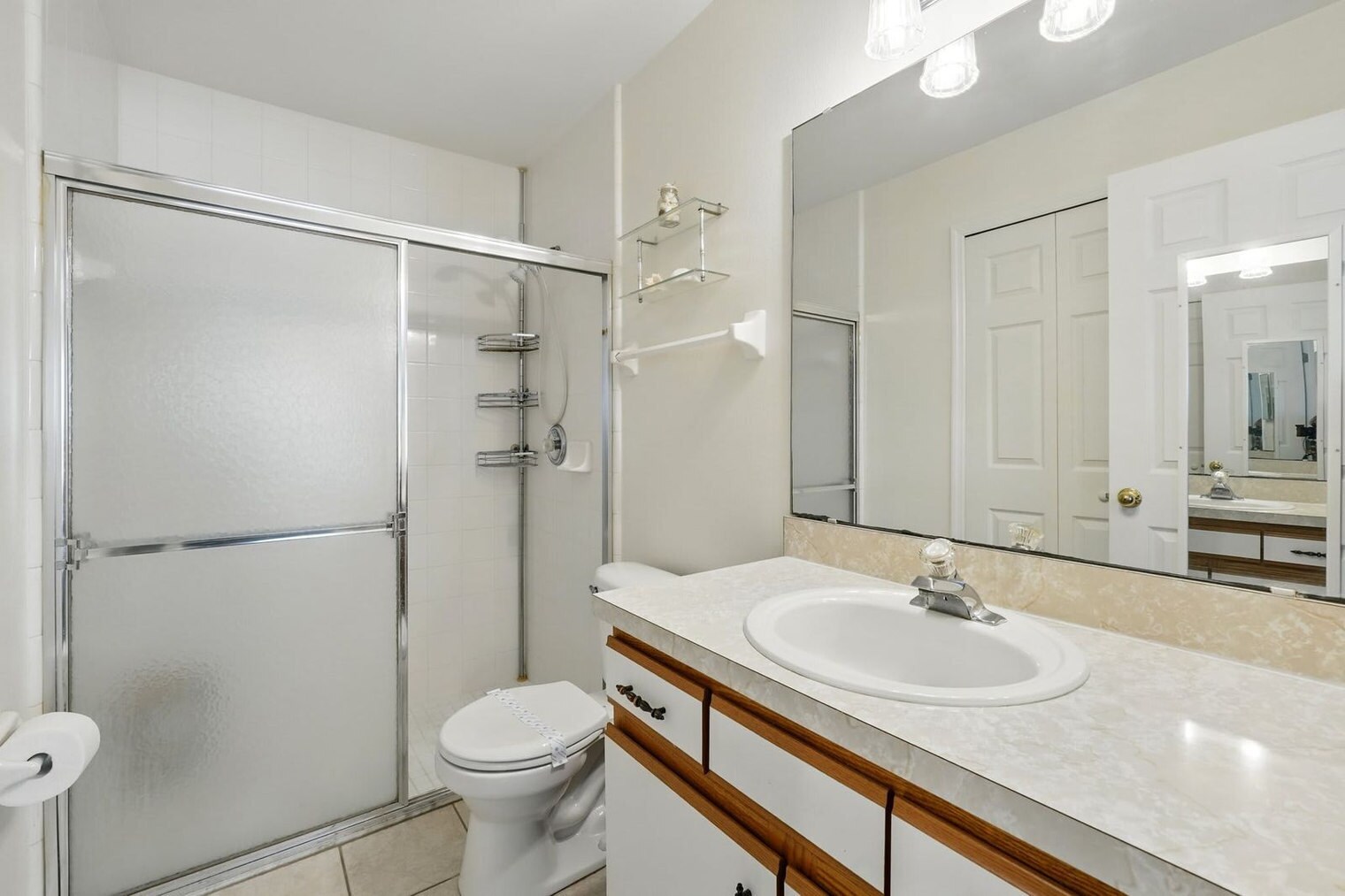 Building Photo - 15013 Margaux Dr