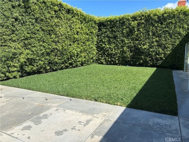 Building Photo - 21901 Summer Cir