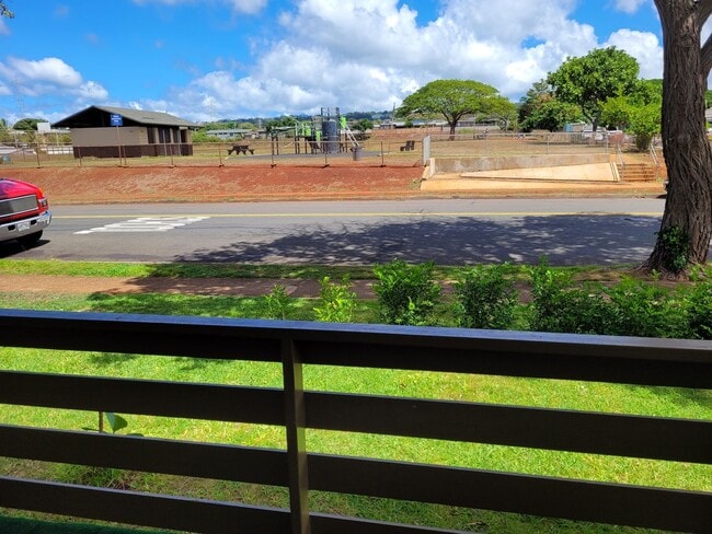 Building Photo - Nice 3bd, 1.5 bath, 2pkg 1268sqft w/lanai ...