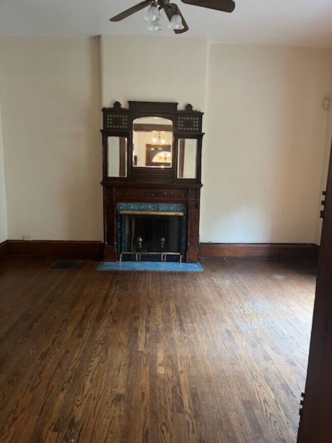 Building Photo - 1327 S 2nd St