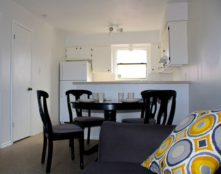 Building Photo - 820-820 N 26th St