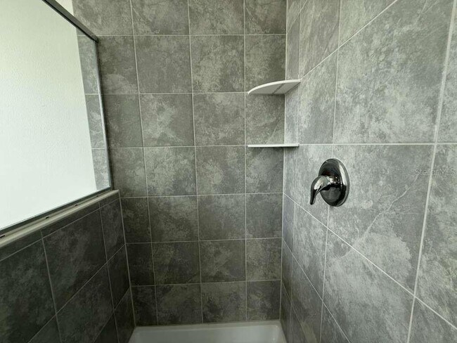 Building Photo - 120 Bogey Dr