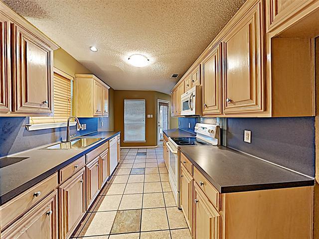 Building Photo - 1324 Meadow Rose Trail