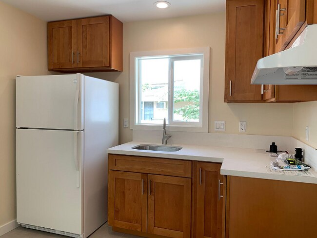 Building Photo - 332 Uluniu St