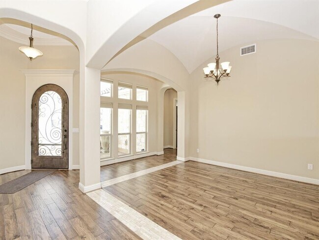 Building Photo - 407 Bonaire Ct