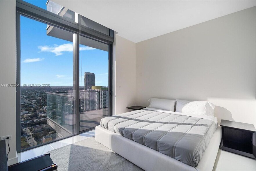 Building Photo - 88 SW 7th St