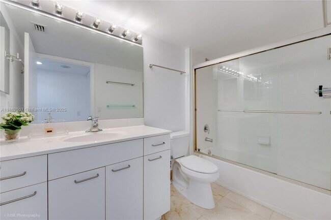 Building Photo - 21055 Yacht Club Dr