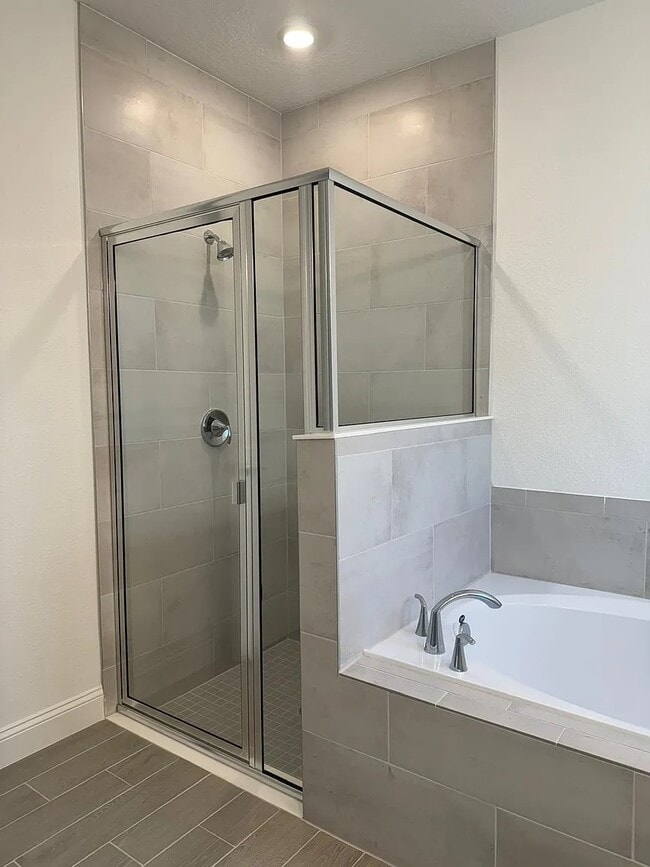 Building Photo - 298 Seaforth Dr