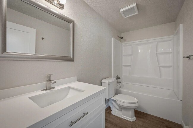 Building Photo - 10820 E Nora Ave