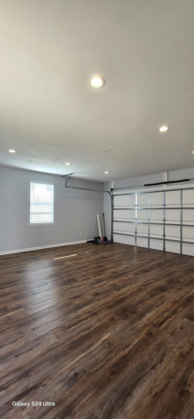 Building Photo - 3674 Biltmore Ave