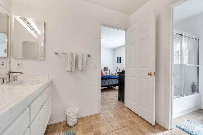 Building Photo - 5050 Golden Nugget Way