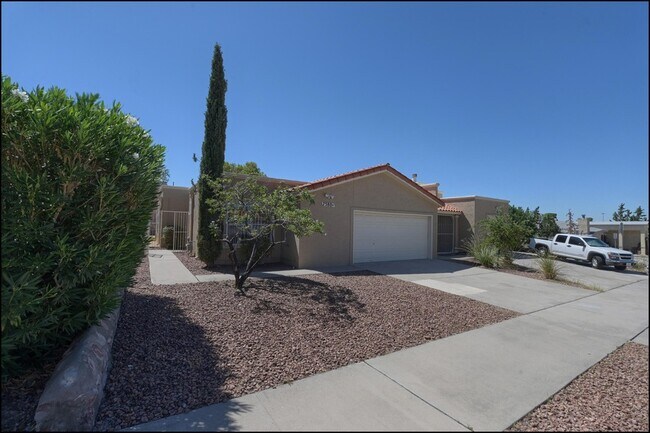 Building Photo - 7580 Le Conte Dr
